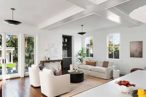 318 Sumter St, Charleston, SC 29403