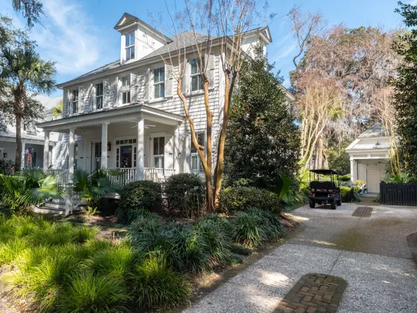 70 Saturday Rd, Mount Pleasant, SC 29464