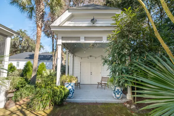 70 Saturday Rd, Mount Pleasant, SC 29464