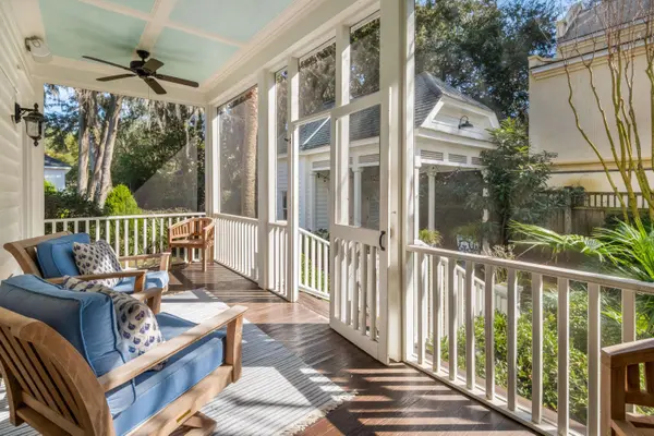 70 Saturday Rd, Mount Pleasant, SC 29464