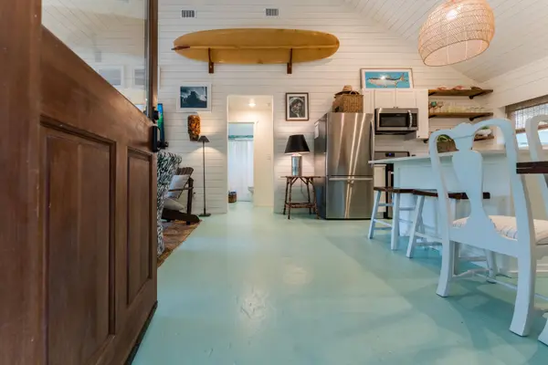 1 Red Sunset Ln, Folly Beach, SC 29439