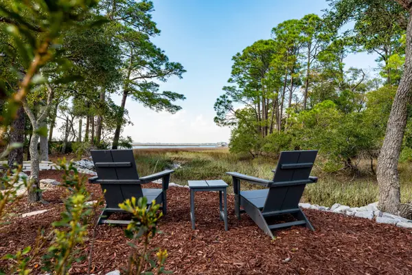 1 Red Sunset Ln, Folly Beach, SC 29439