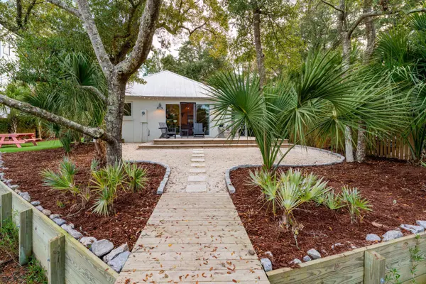 1 Red Sunset Ln, Folly Beach, SC 29439