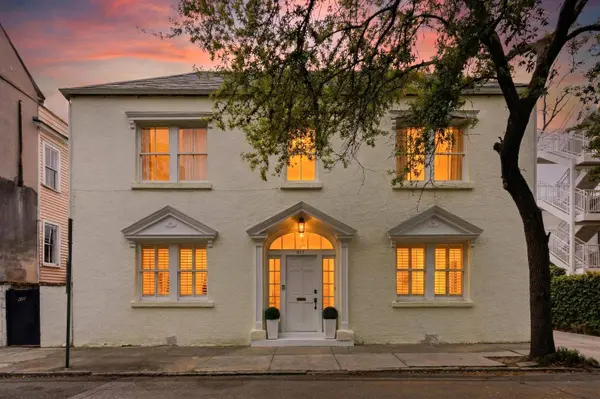 87 1/2 1/4 Warren St, Charleston, SC 29403