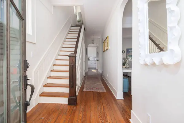 21 Cleveland St, Charleston, SC 29403