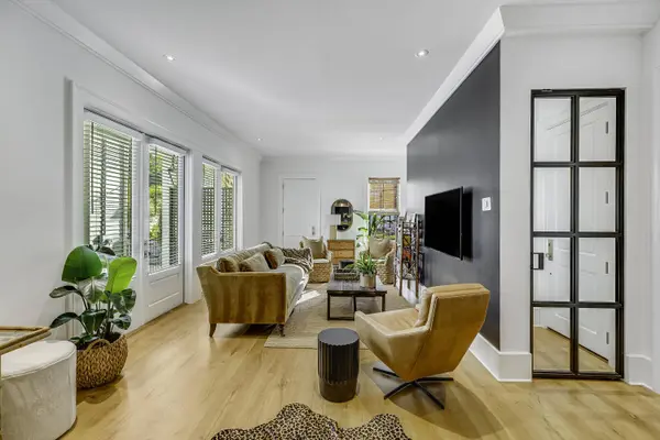 34 Rose Ln, Charleston, SC 29403