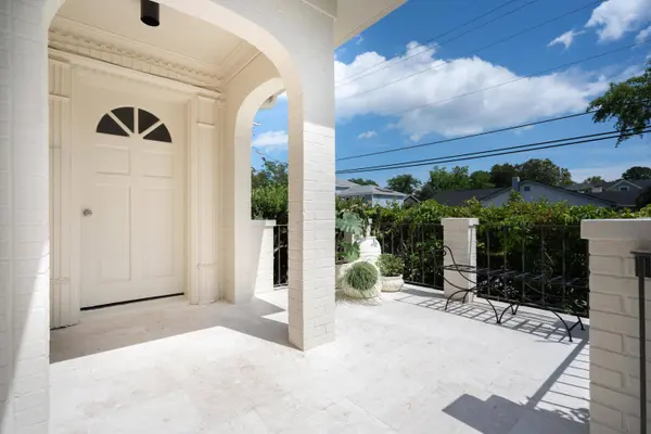 924 Ashley Ave, Charleston, SC 29403