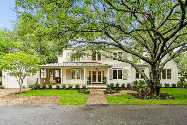 1323 Wayne St, Mount Pleasant, SC 29464