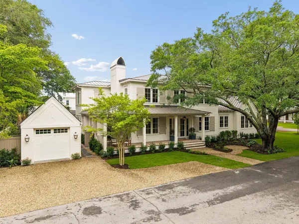 1323 Wayne St, Mount Pleasant, SC 29464