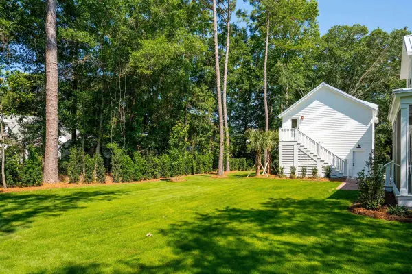 914 Lakeview Dr, Mount Pleasant, SC 29464
