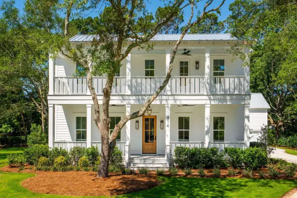 914 Lakeview Dr, Mount Pleasant, SC 29464