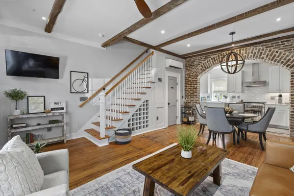 32 State St, Charleston, SC 29401