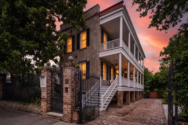 30 Anson St