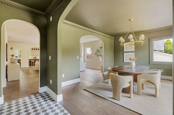 182 Gordon St, Charleston, SC 29403