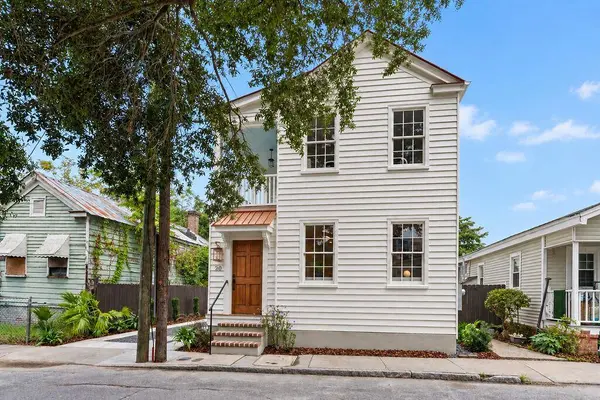 20 Addison St
