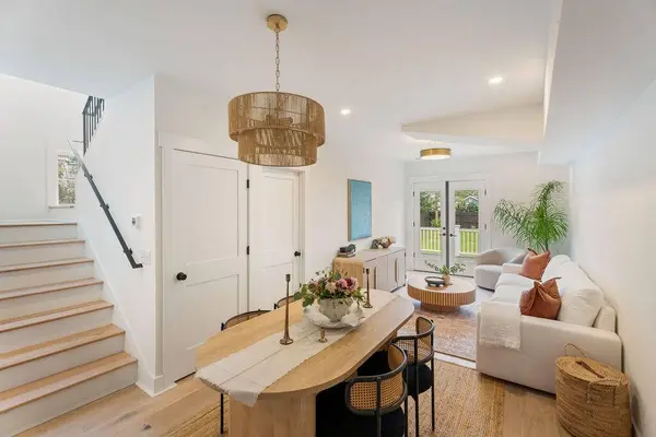 20 Addison St, Charleston, SC 29403