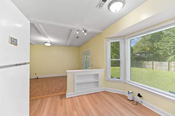 203 Heber Rd, Summerville, SC 29485