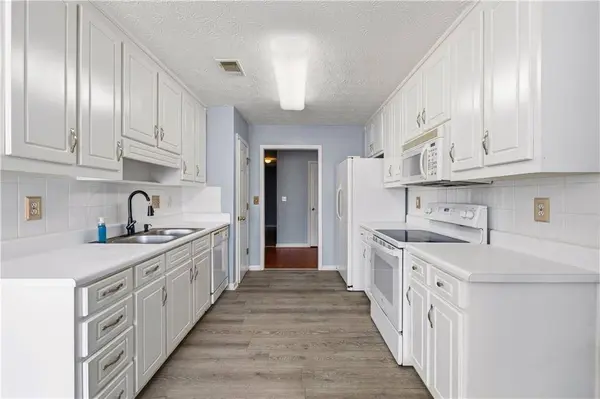 2230 Blue Ridge LN, Conyers, GA 30012