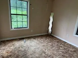 305 Creighton AVE, Scottdale, GA 30079