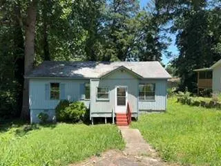 305 Creighton AVE, Scottdale, GA 30079