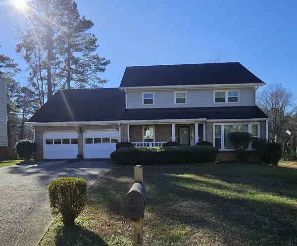 1276 Golf Link Dr, Stone Mountain, GA 30088-3731