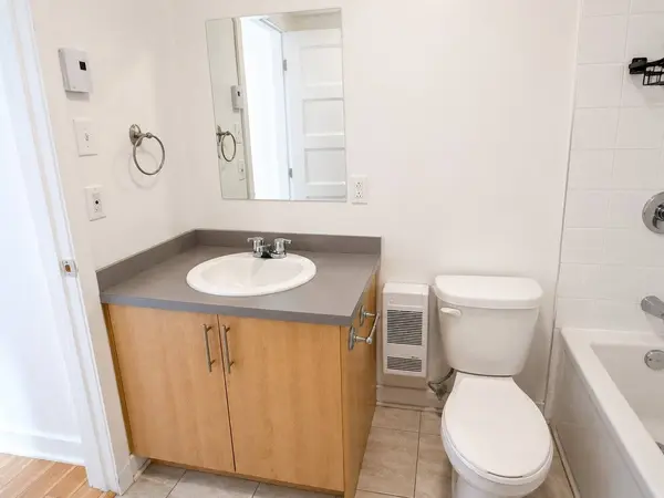 16137 Rue Eugénie-Tessier #1, Montréal (rivière-des-prairies/pointe-aux-trembles), QC H1A0A2