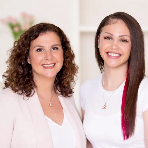 Elizabeth & Ashlee Williams Real Estate Agents