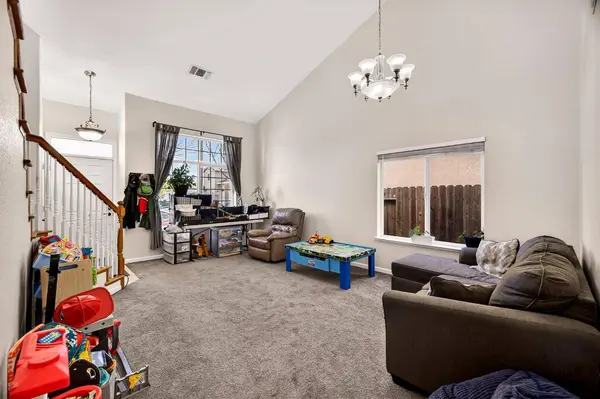 2066 Singhs WAY, Yuba City, CA 95991
