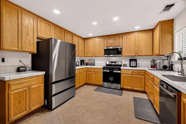 2066 Singhs WAY, Yuba City, CA 95991