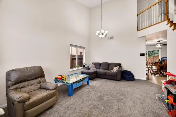 2066 Singhs WAY, Yuba City, CA 95991