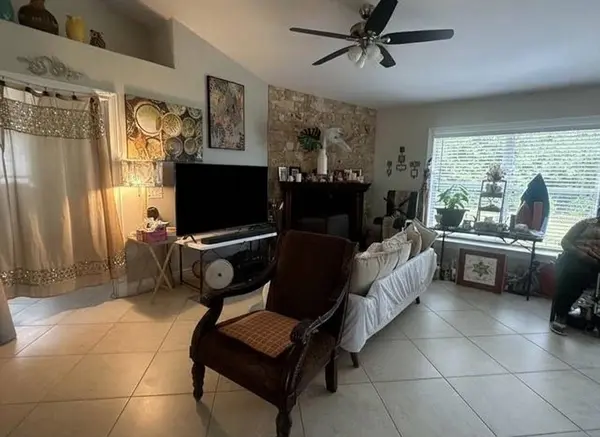 261 DE CASTRO AVE SE, Palm Bay, FL 32909