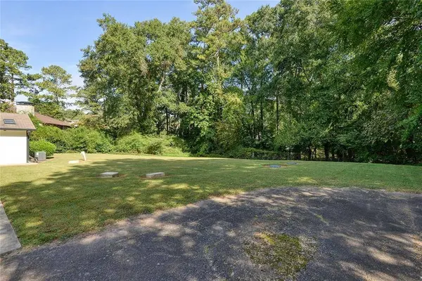 3605 Shallowford RD, Marietta, GA 30062