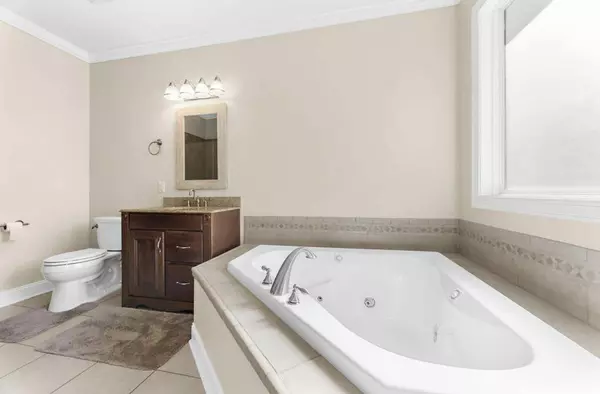 491 Chapel Creek Dr, Santee, SC 29142