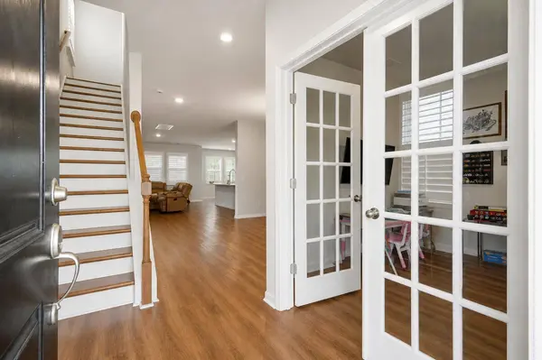 94 Red Bluff St, Summerville, SC 29483