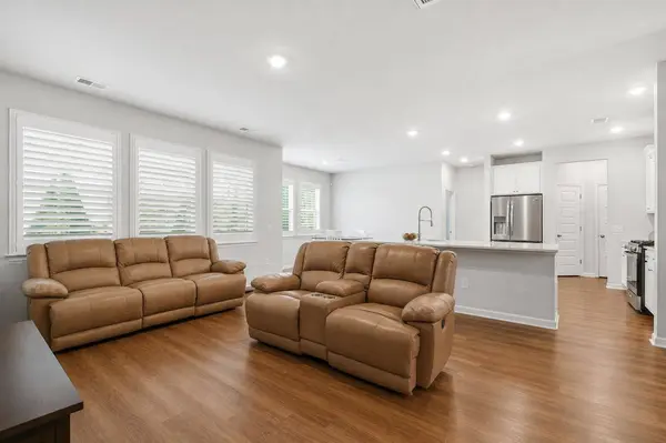 94 Red Bluff St, Summerville, SC 29483