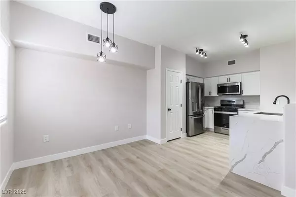 9303 Gilcrease AVE #1215, Las Vegas, NV 89149