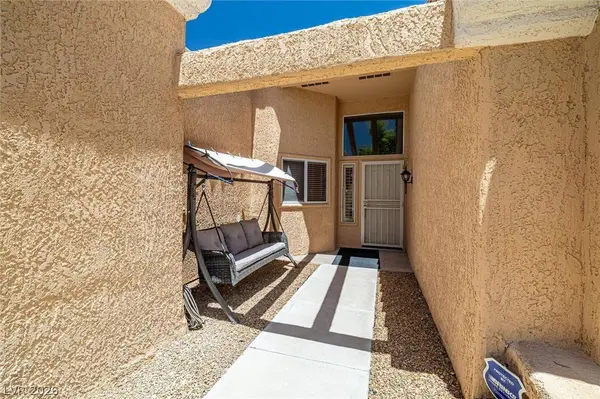 9052 Gemstone DR, Las Vegas, NV 89134