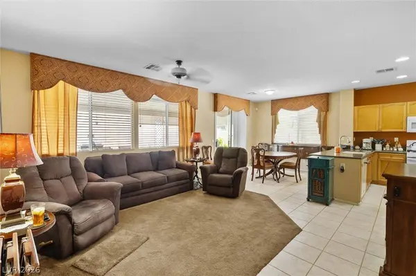 9332 Longhorn Falls CT, Las Vegas, NV 89149