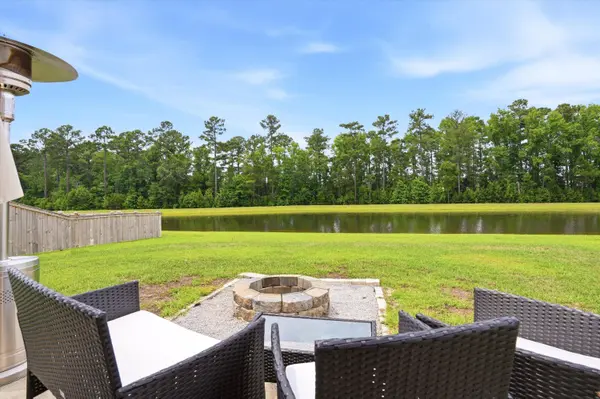 517 Spanish Wells Rd, Summerville, SC 29486
