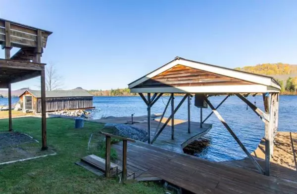 544 Lakeside DR, Groton, VT 05046