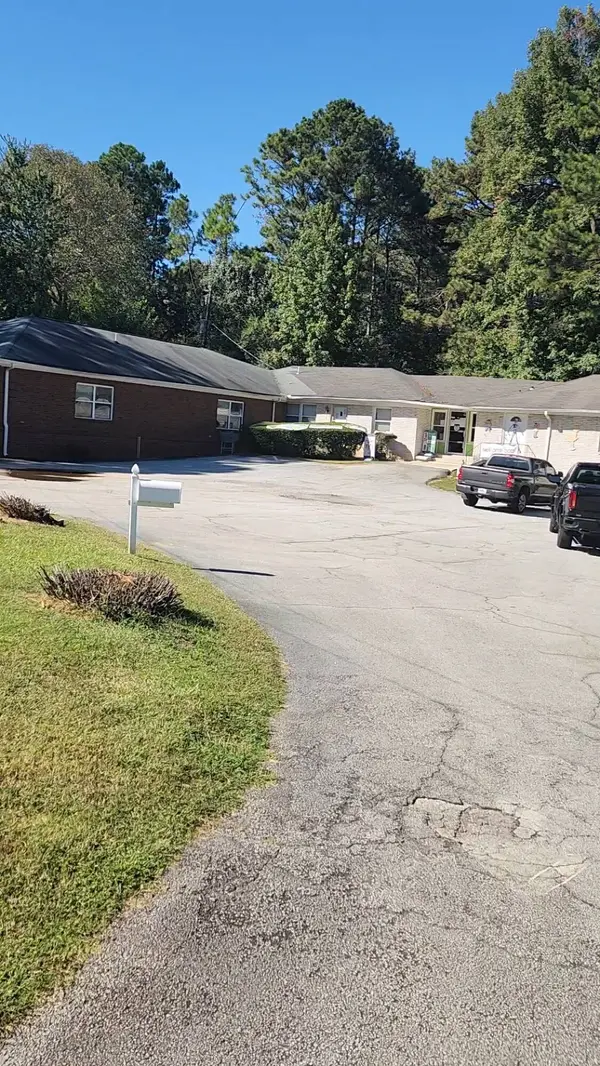 6224 Hillandale Dr, Lithonia, GA 30058-4760