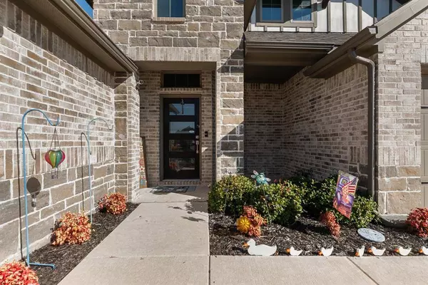 614 Creekview Lane, Lavon, TX 75173