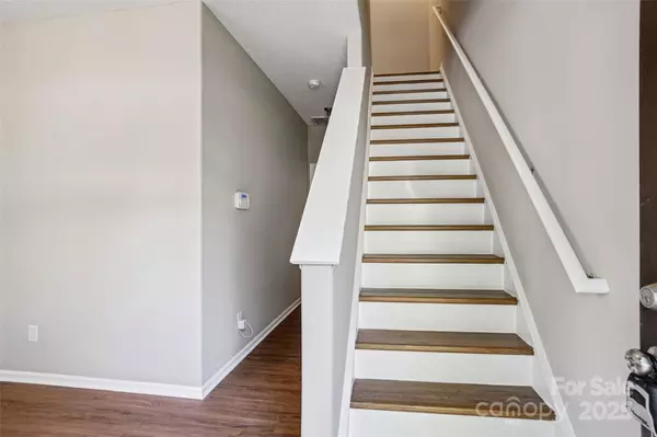 8019 Kings Creek DR, Charlotte, NC 28273