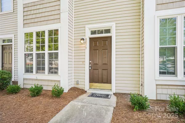 8019 Kings Creek DR, Charlotte, NC 28273