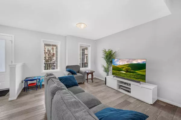 51 CITYSIDE TER Northeast, Calgary, AB T3N 1E2