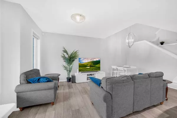 51 CITYSIDE TER Northeast, Calgary, AB T3N 1E2