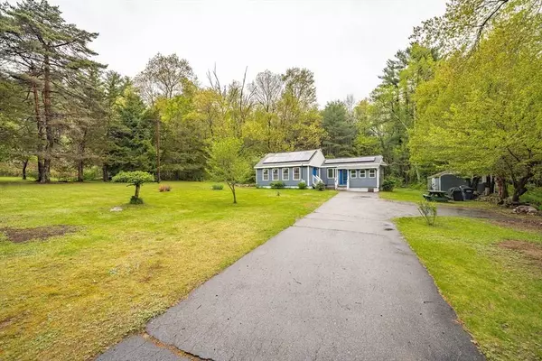 91 Robinson Rd, Palmer, MA 01069