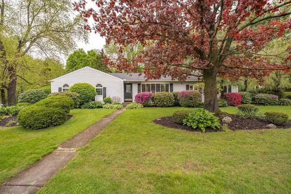 136 Butternut Hollow Rd, West Springfield, MA 01089