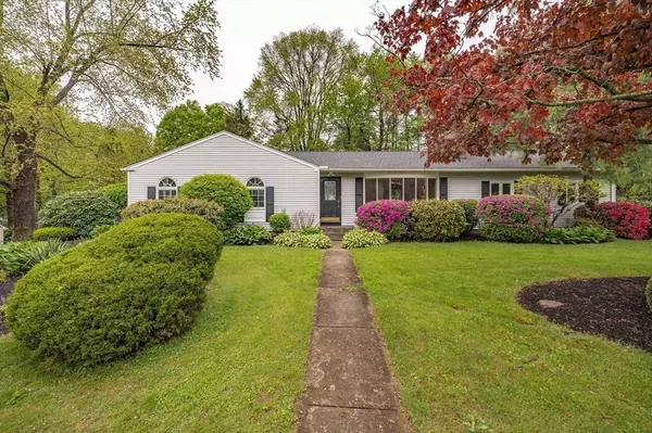 136 Butternut Hollow Rd, West Springfield, MA 01089