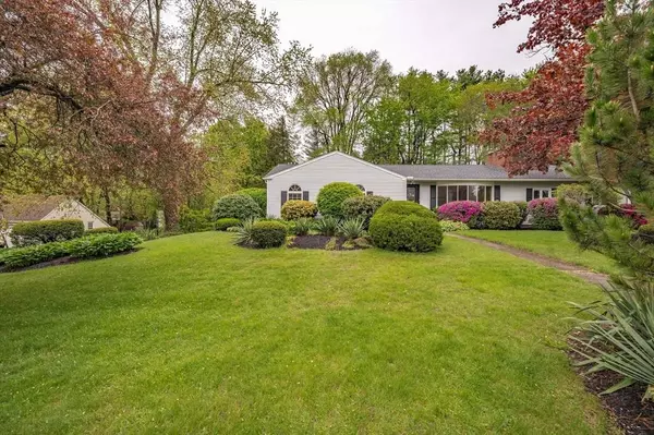 136 Butternut Hollow Rd, West Springfield, MA 01089